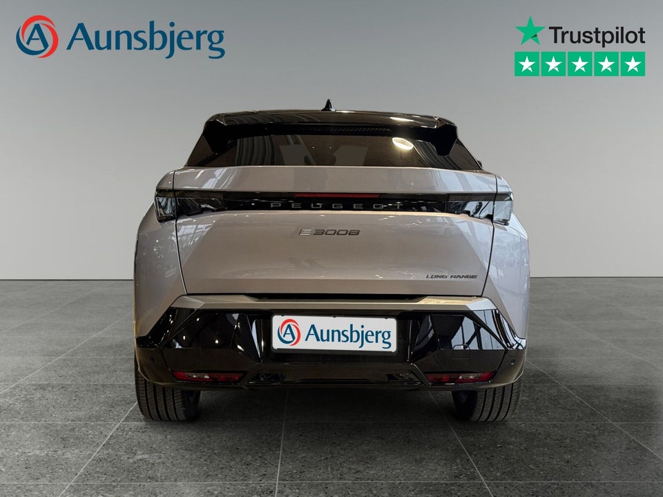 Peugeot e-3008 101 GT 5d