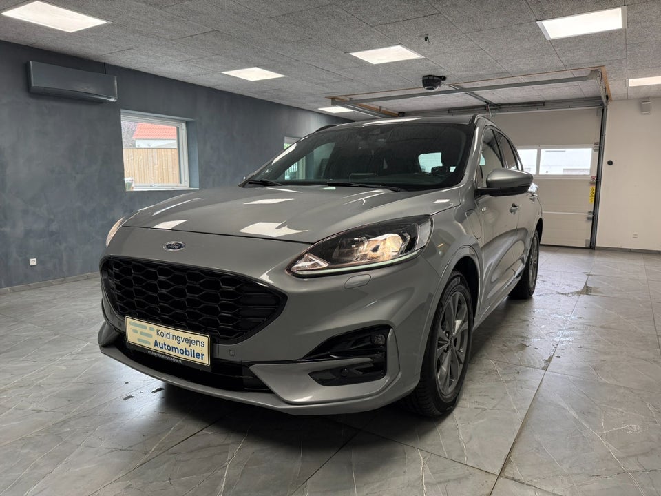 Ford Kuga 2,5 PHEV ST-Line CVT 5d