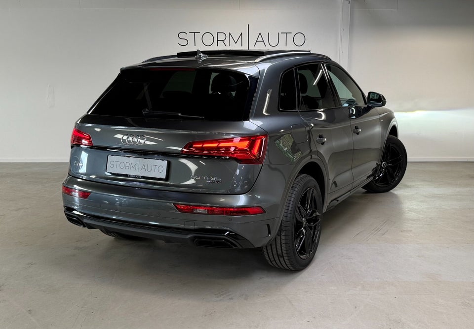 Audi Q5 50 TFSi e S-line quattro S-tr. 5d