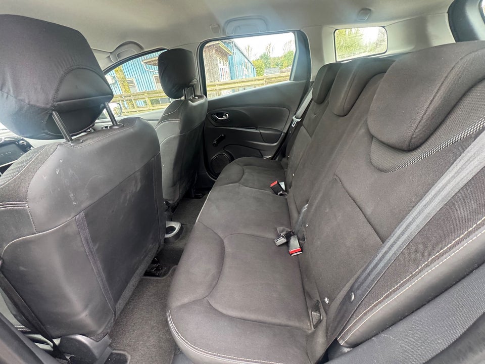 Renault Clio IV 0,9 TCe 90 Expression Sport Tourer 5d