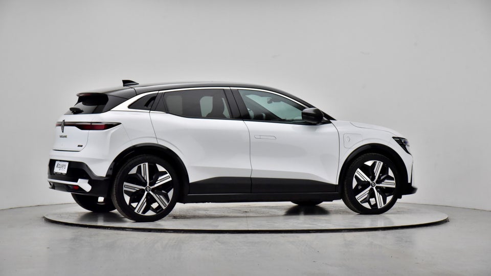 Renault Megane E-Tech 60 Iconic 5d