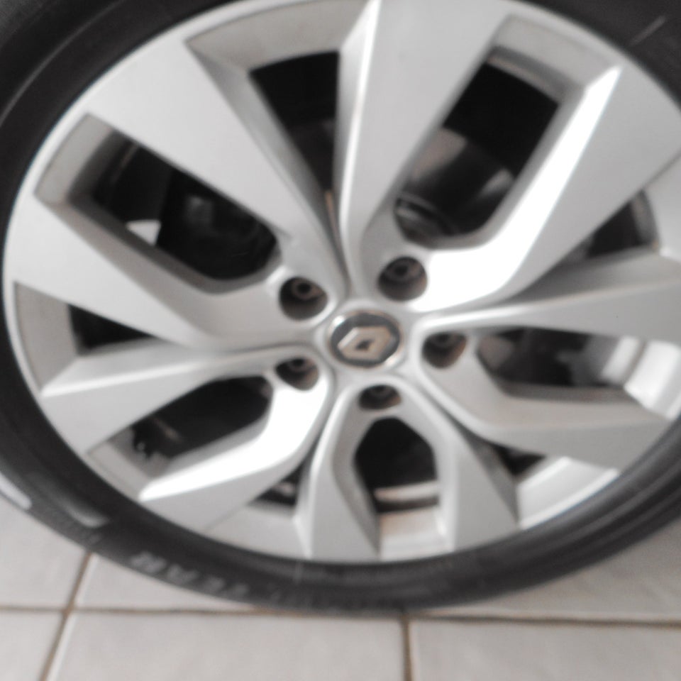 Renault Captur 1,3 TCe 155 Intens EDC 5d