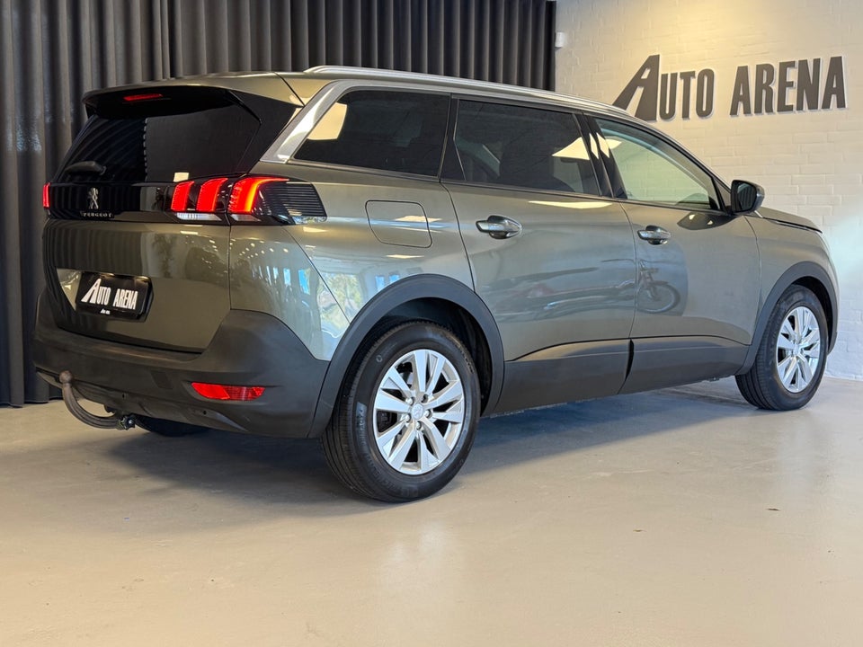 Peugeot 5008 1,6 BlueHDi 120 Allure 7prs 5d