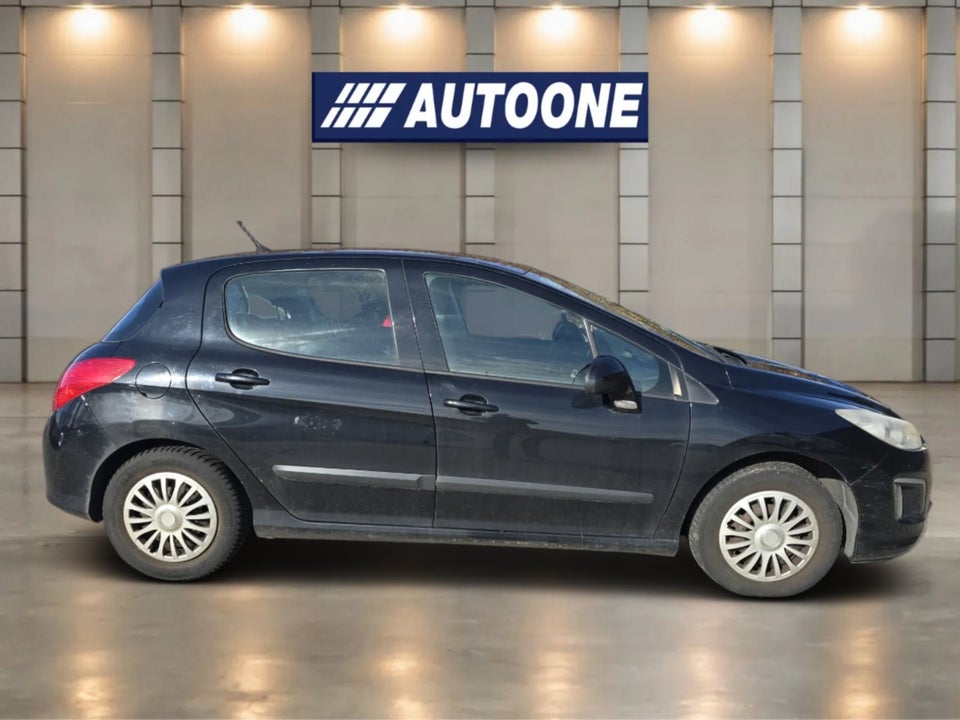 Peugeot 308 1,6 e-HDi 112 Active 5d