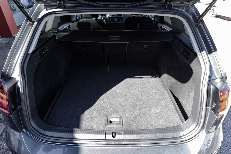 VW Golf VII 1,6 TDi 115 Comfortline Variant DSG 5d