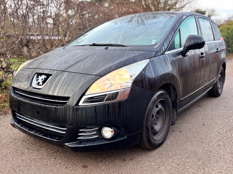 Peugeot 5008 1,6 HDi 112 Premium 5d