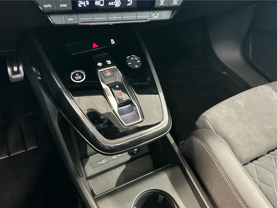 Audi Q4 e-tron 40 S-line 5d