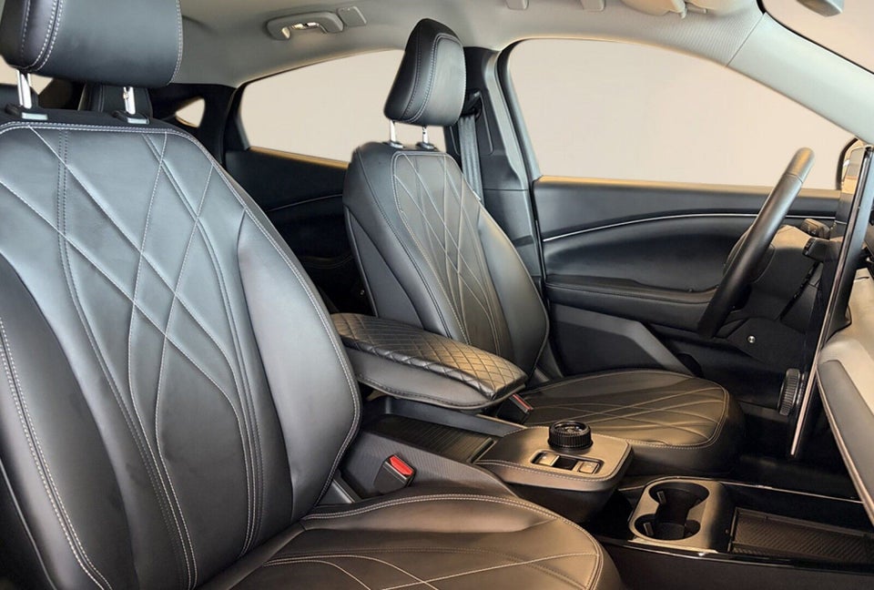 Ford Mustang Mach-E 88 Extended Range 5d