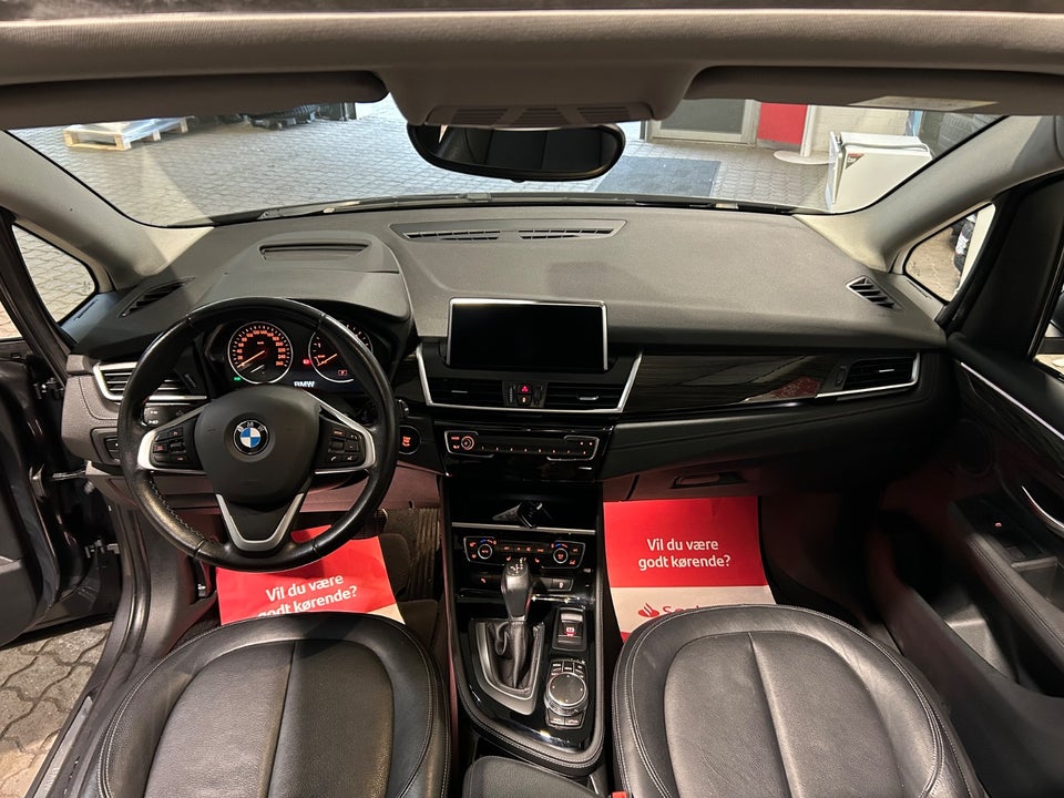 BMW 220i 2,0 Active Tourer Luxury Line aut. 5d