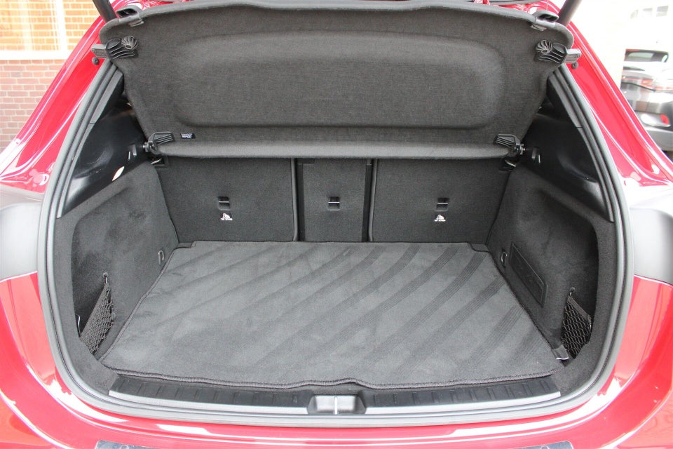 Mercedes EQA350 AMG Advance Plus 4Matic 5d