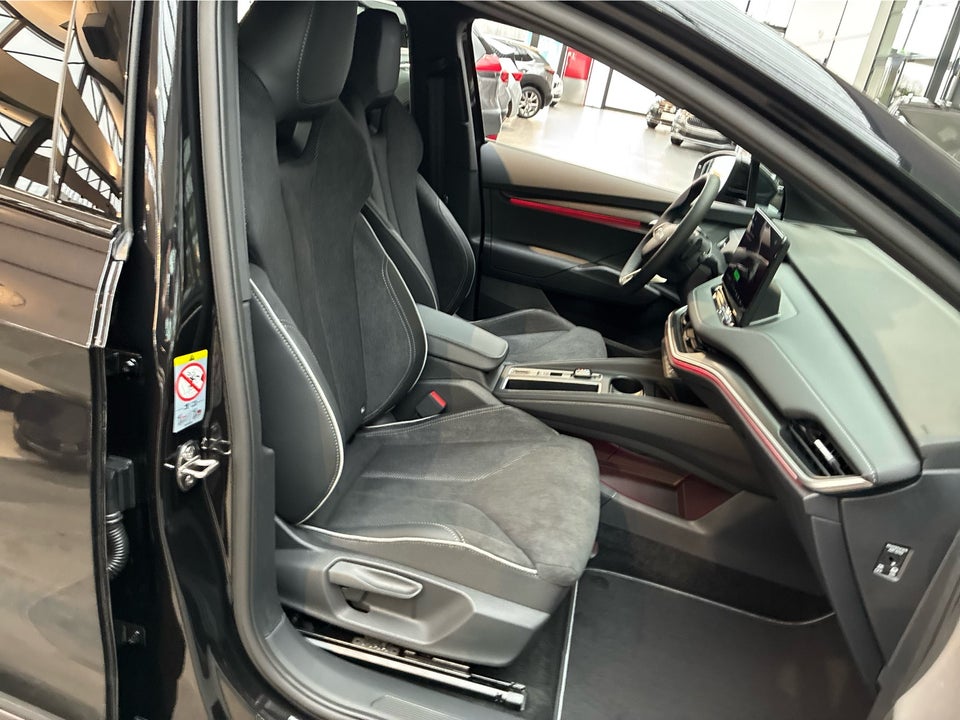 Skoda Elroq 85 iV Sportline 5d
