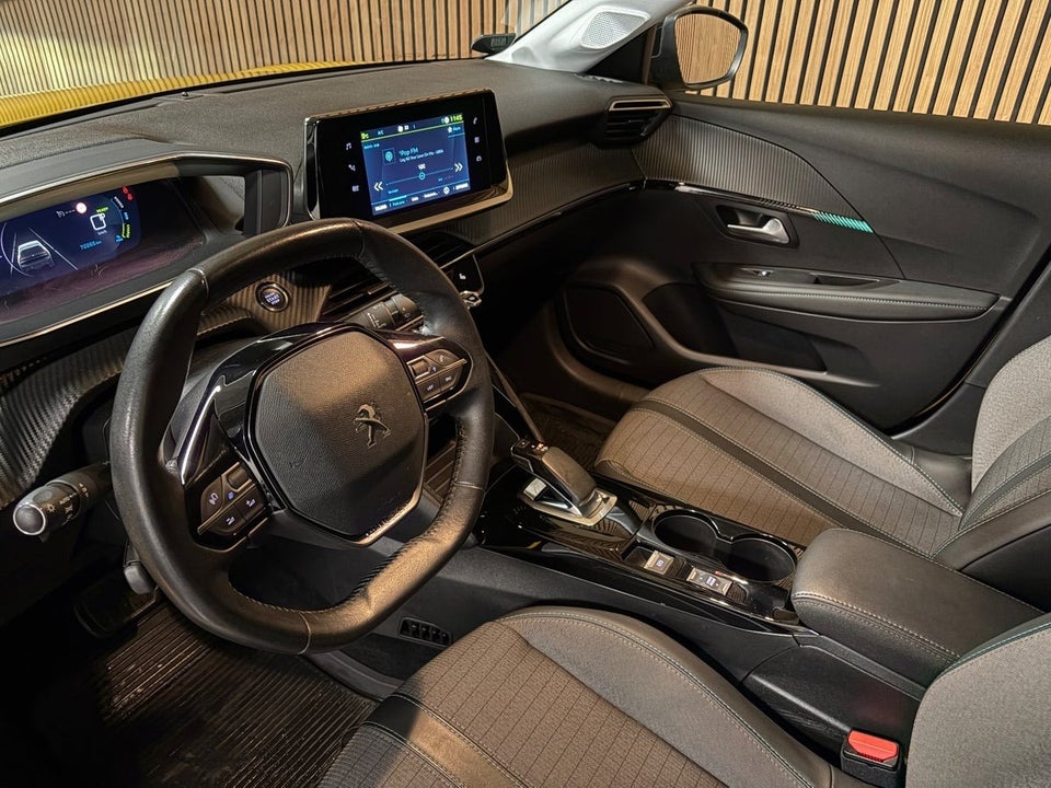 Peugeot e-208 50 Allure 5d