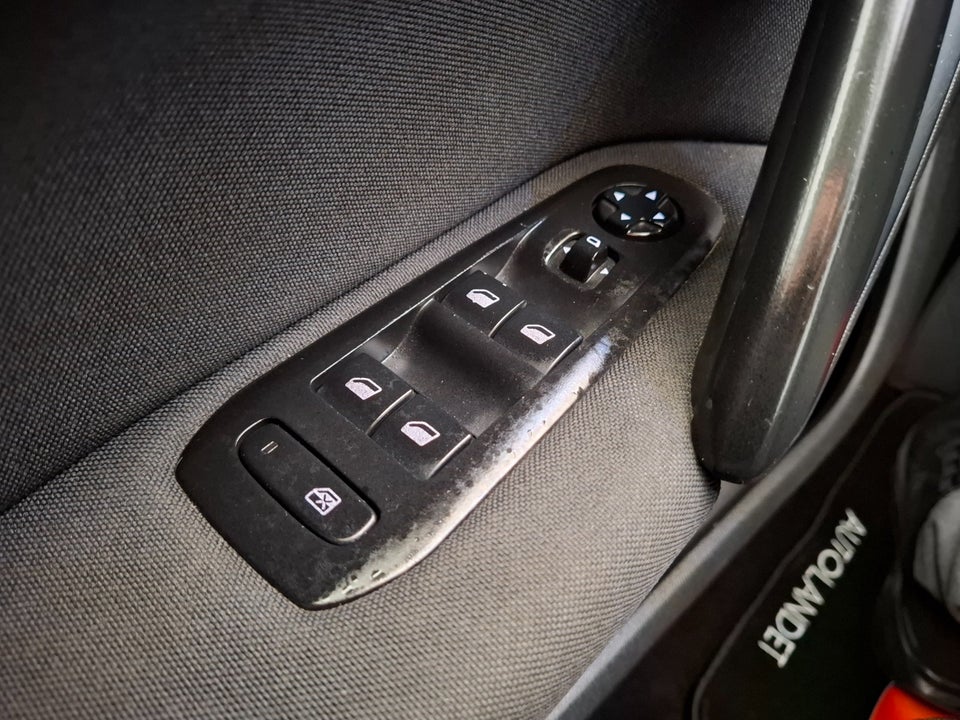 Peugeot 308 1,6 HDi 92 Active 5d