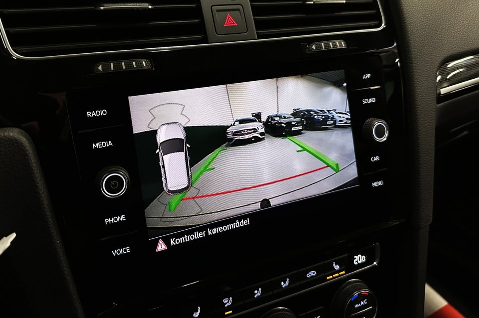 VW Golf VII 1,5 TSi 150 Highline DSG 5d