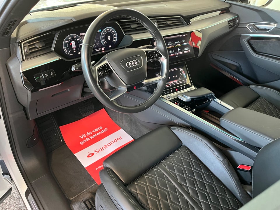 Audi e-tron 55 S-line Sportback quattro 5d