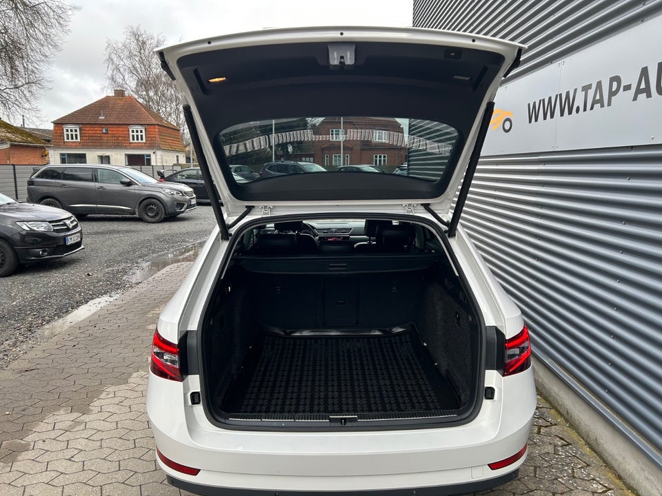 Skoda Superb 1,4 TSi 150 Style Combi DSG 5d