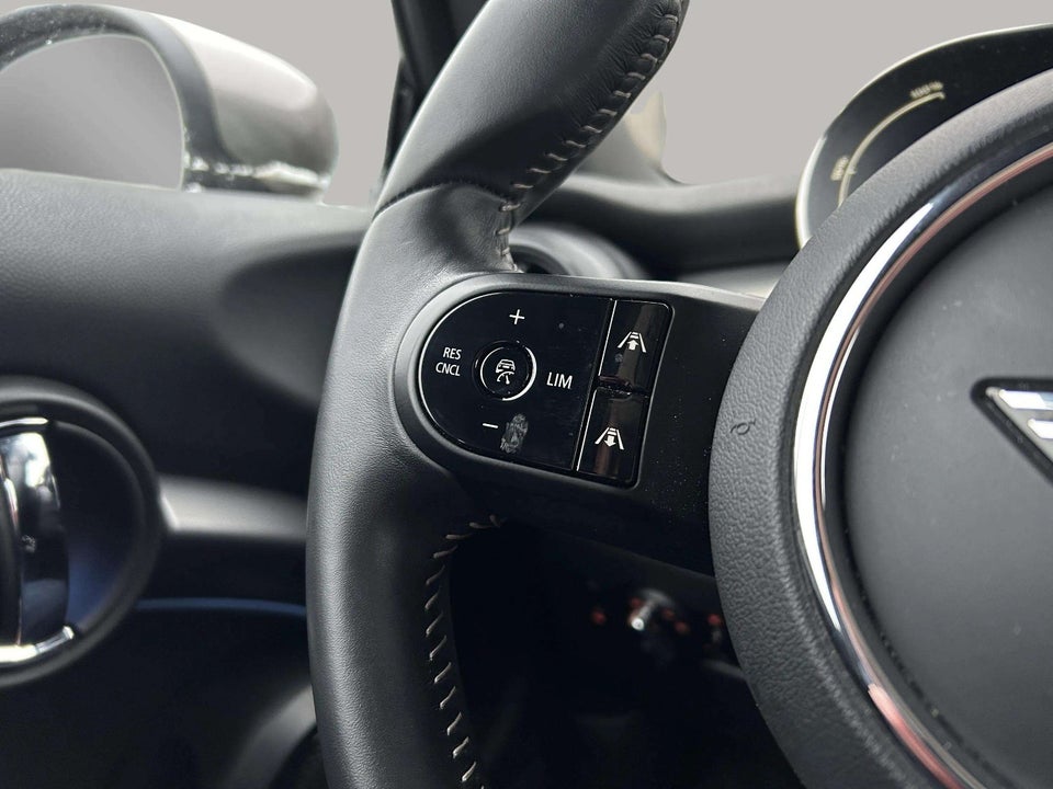 MINI Cooper SE Yours Trim 3d