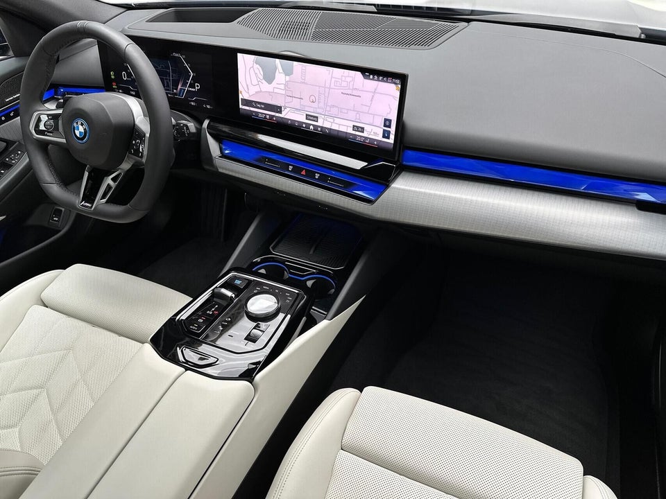 BMW i5 eDrive40 Touring Fully Charged M-Sport 5d