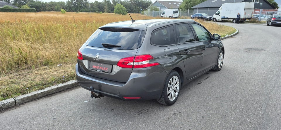 Peugeot 308 1,5 BlueHDi 130 Allure+ SW 5d