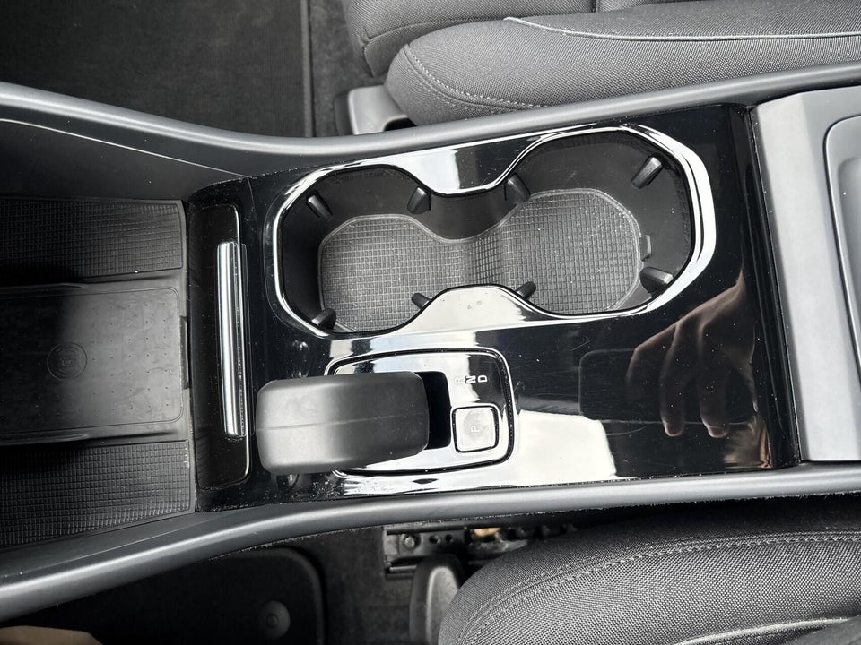 Volvo XC40 P6 ReCharge Core 5d