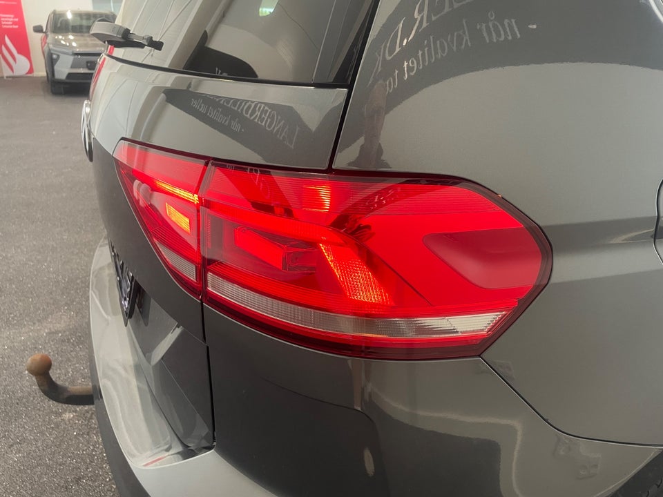 VW Touran 1,6 TDi 115 Comfortline DSG 7prs 5d