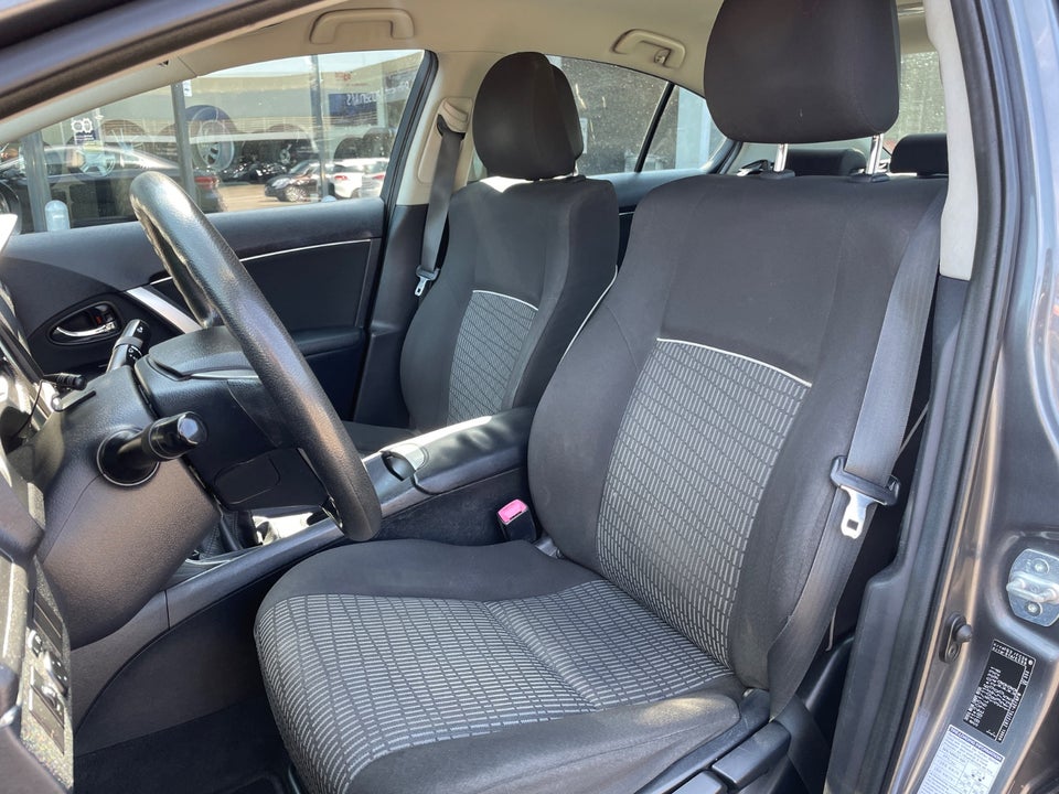 Toyota Avensis 1,6 VVT-i T1 4d
