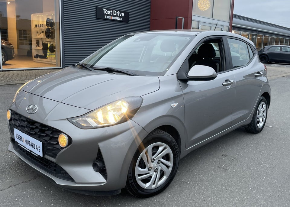 Hyundai i10 1,0 MPi Essential 5d