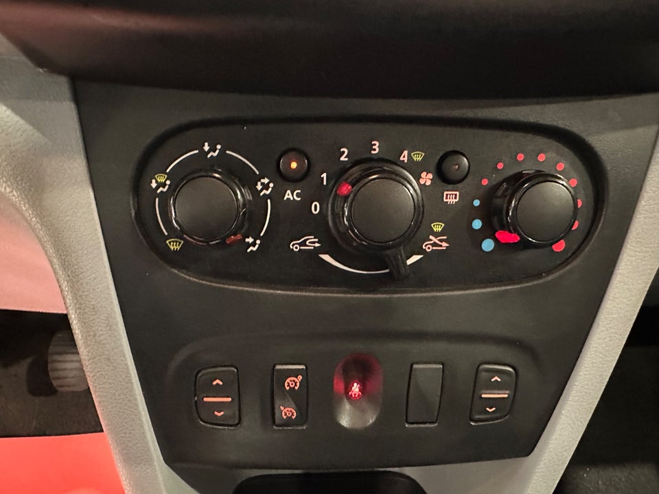 Dacia Sandero 1,2 16V Ambiance 5d