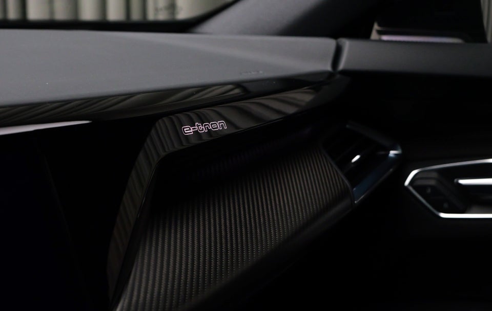 Audi e-tron GT quattro 4d