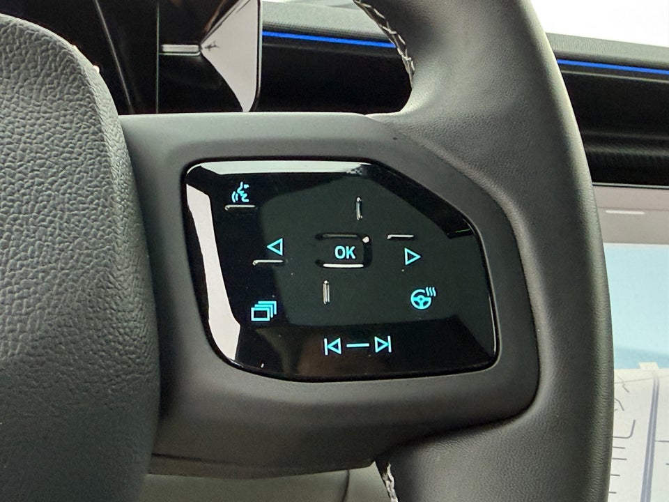 Ford Explorer 77 Premium Extended Range 5d