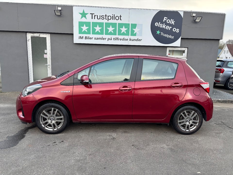 Toyota Yaris 1,5 Hybrid H1 e-CVT 5d