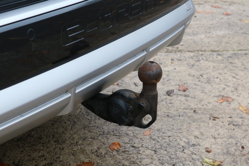 Audi Q4 e-tron 40 S-line 5d