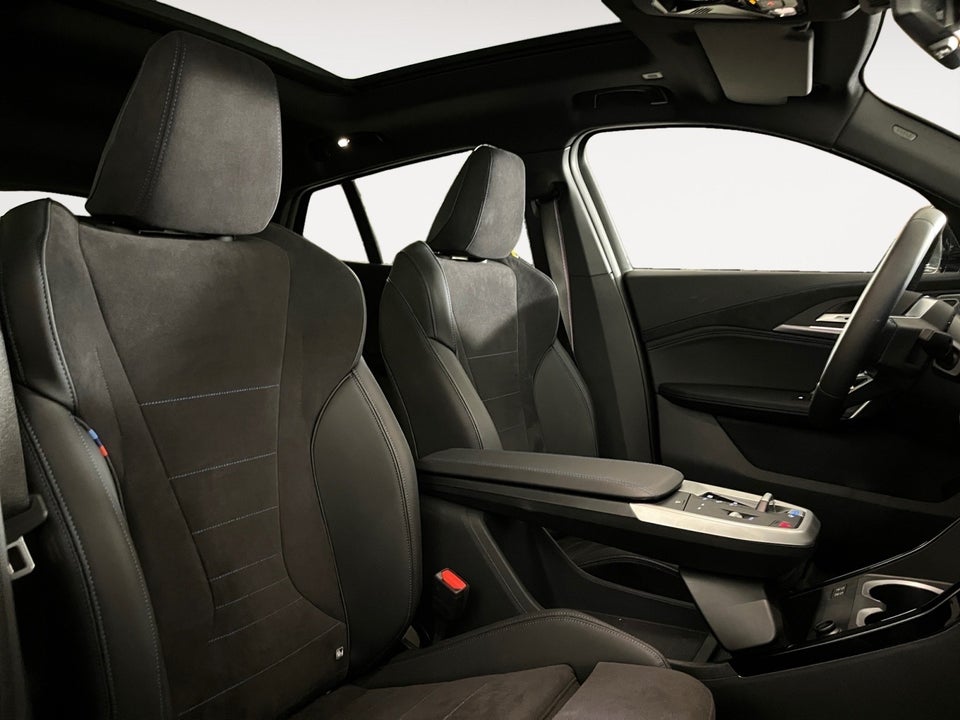 BMW iX2 xDrive30 Supercharged 5d