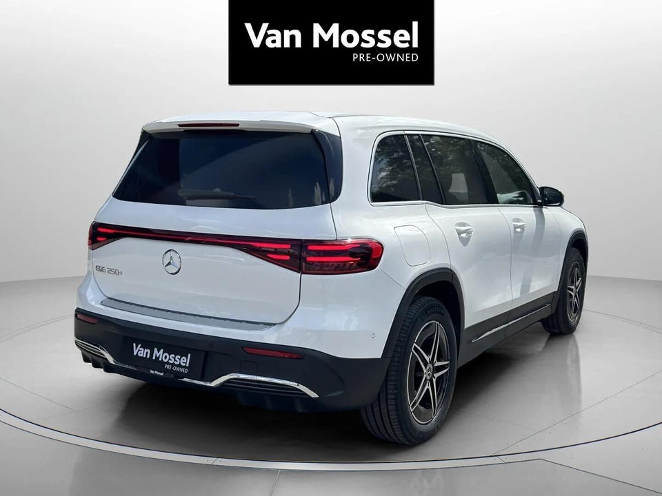 Mercedes EQB250+ AMG Line 5d