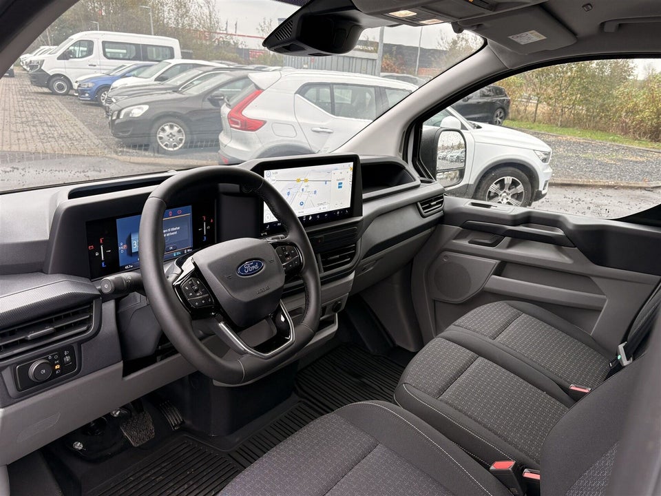 Ford E-Transit Custom 320L 64 Trend