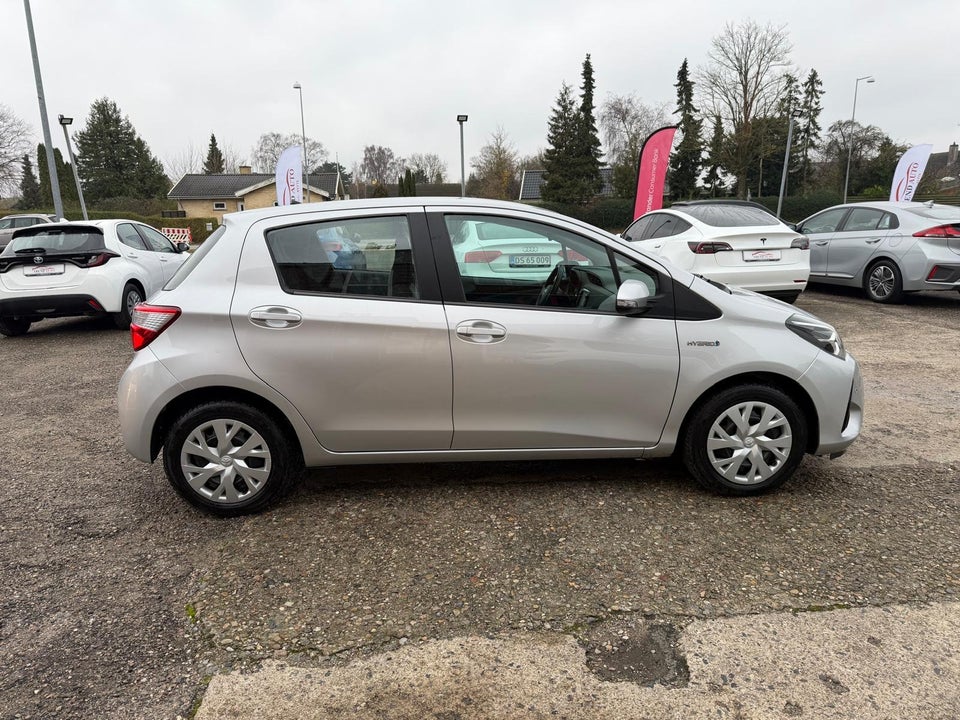 Toyota Yaris 1,5 Hybrid H2 e-CVT 5d