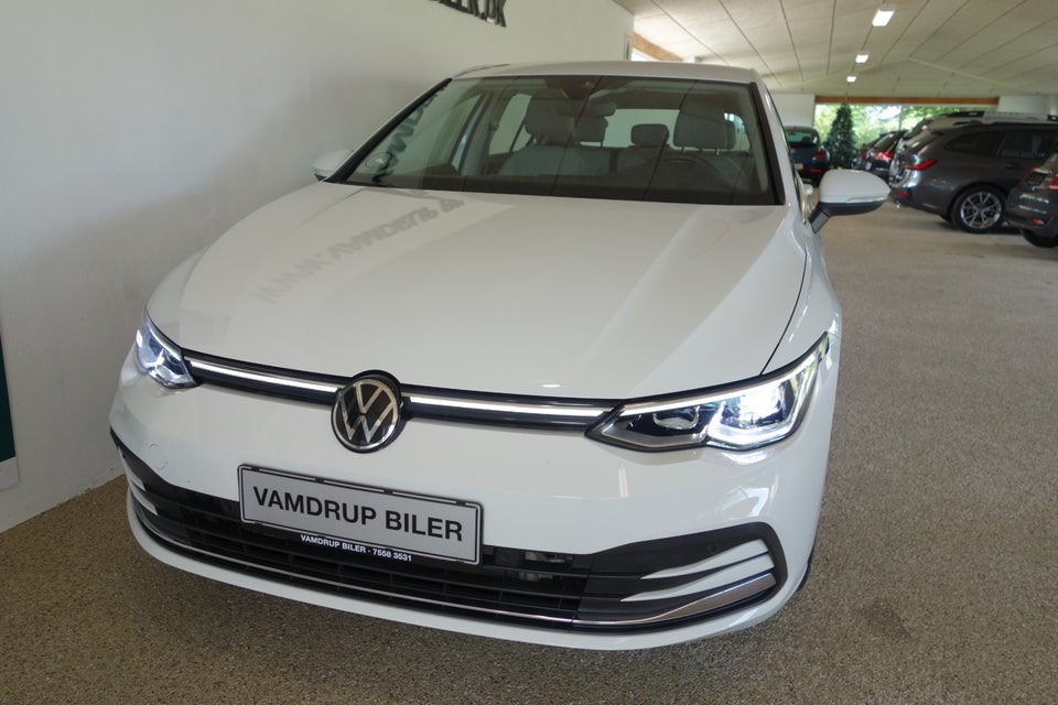 VW Golf VIII 1,4 eHybrid DSG 5d