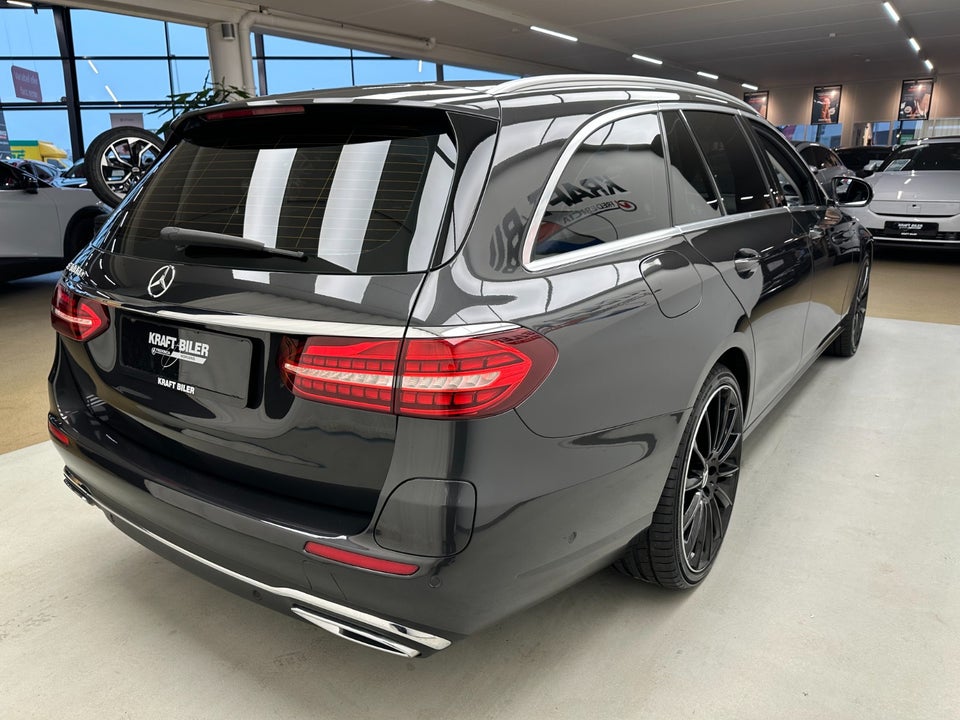 Mercedes E300 de 2,0 stc. aut. 5d