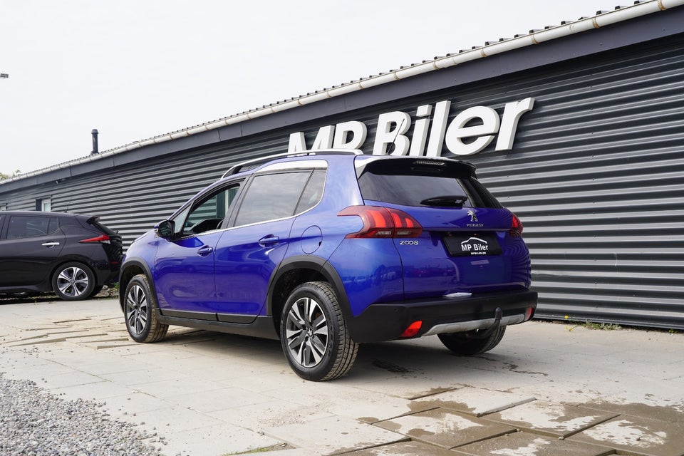 Peugeot 2008 1,5 BlueHDi 100 Prestige Sky 5d