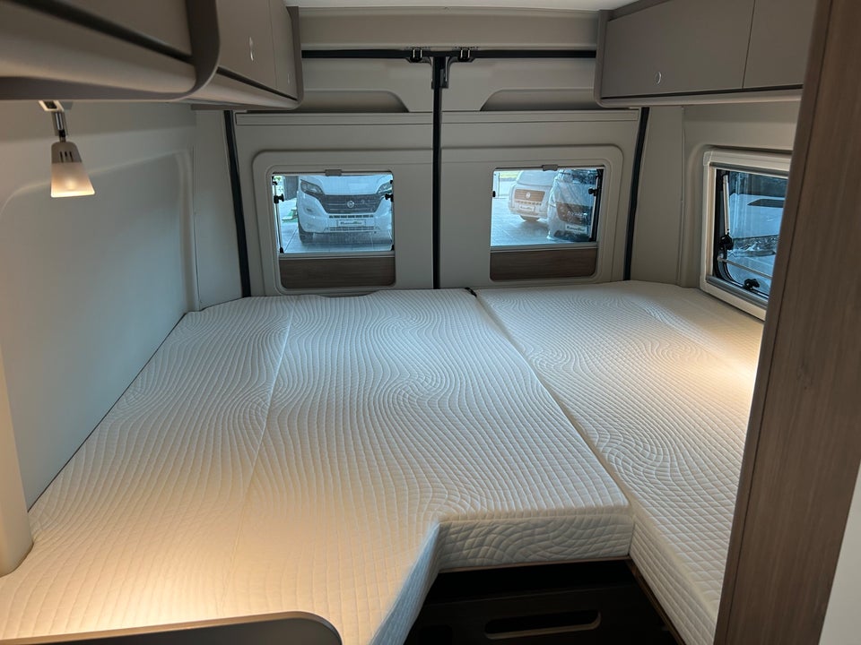 Carado CV602 PRO 2,2 JTD 140 aut. 3d