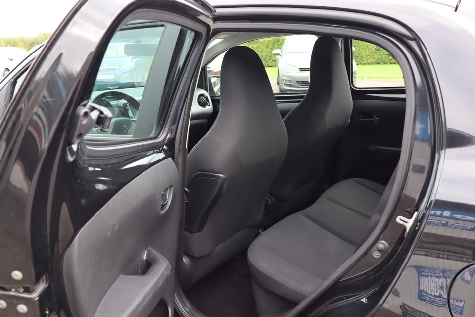 Peugeot 108 1,0 e-VTi 72 Allure+ 5d