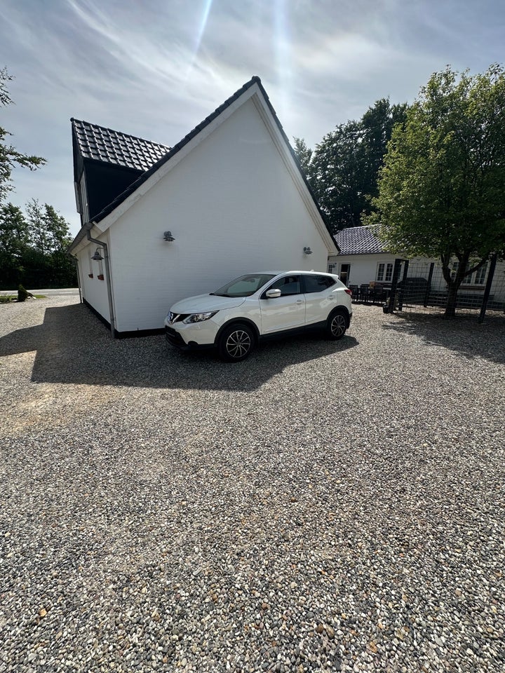 Nissan Qashqai 1,6 Dig-T 163 Visia 5d