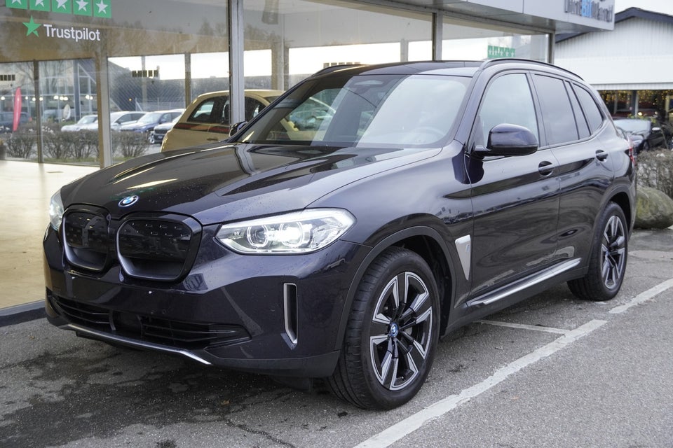 BMW iX3 Charged 5d