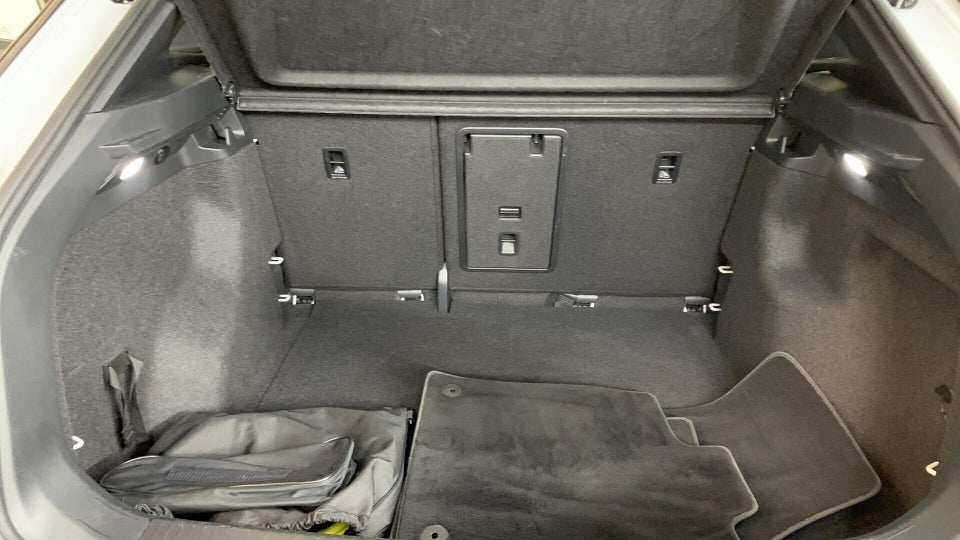 VW ID.4 77 Pro 5d