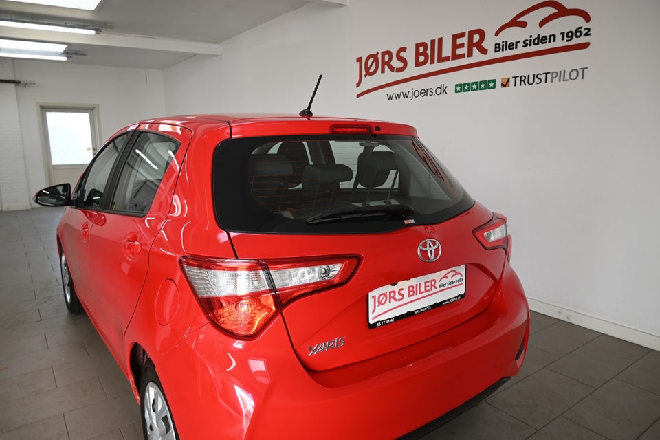 Toyota Yaris 1,0 VVT-i T2 5d