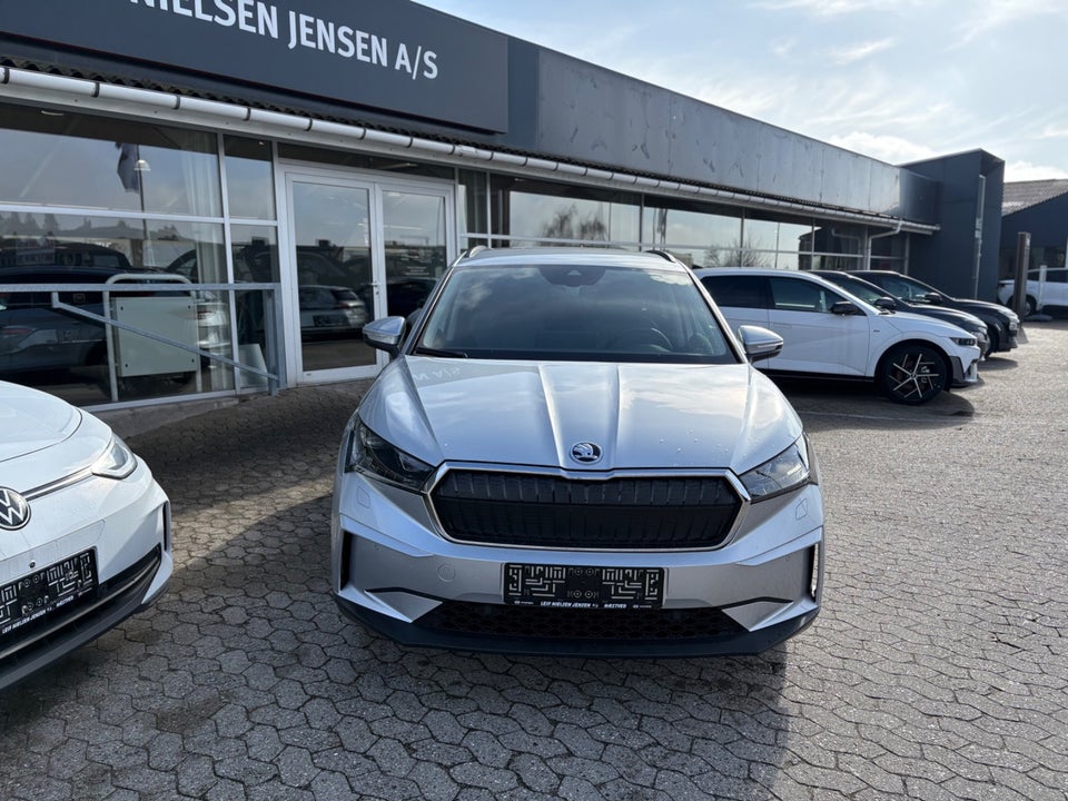 Skoda Enyaq 60 iV Loft 5d