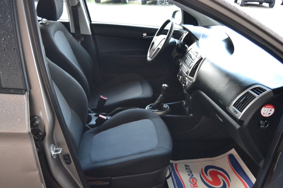 Hyundai i20 1,25 Classic XTR 5d