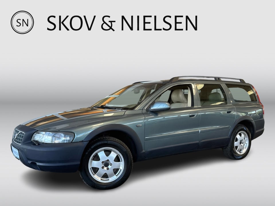 Volvo V70 2,4 T Cross Country aut. AWD 5d