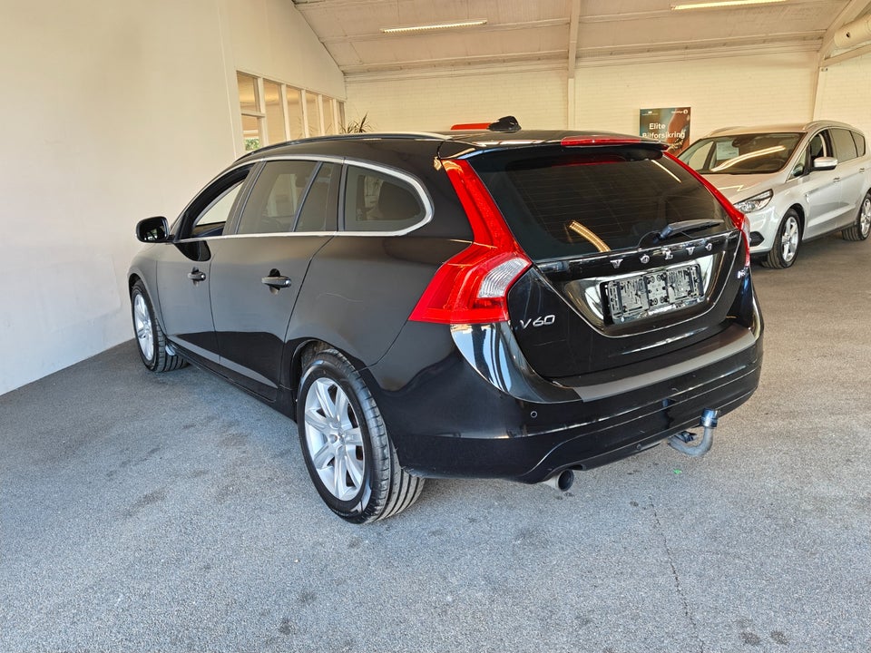 Volvo V60 2,0 D3 150 Kinetic 5d