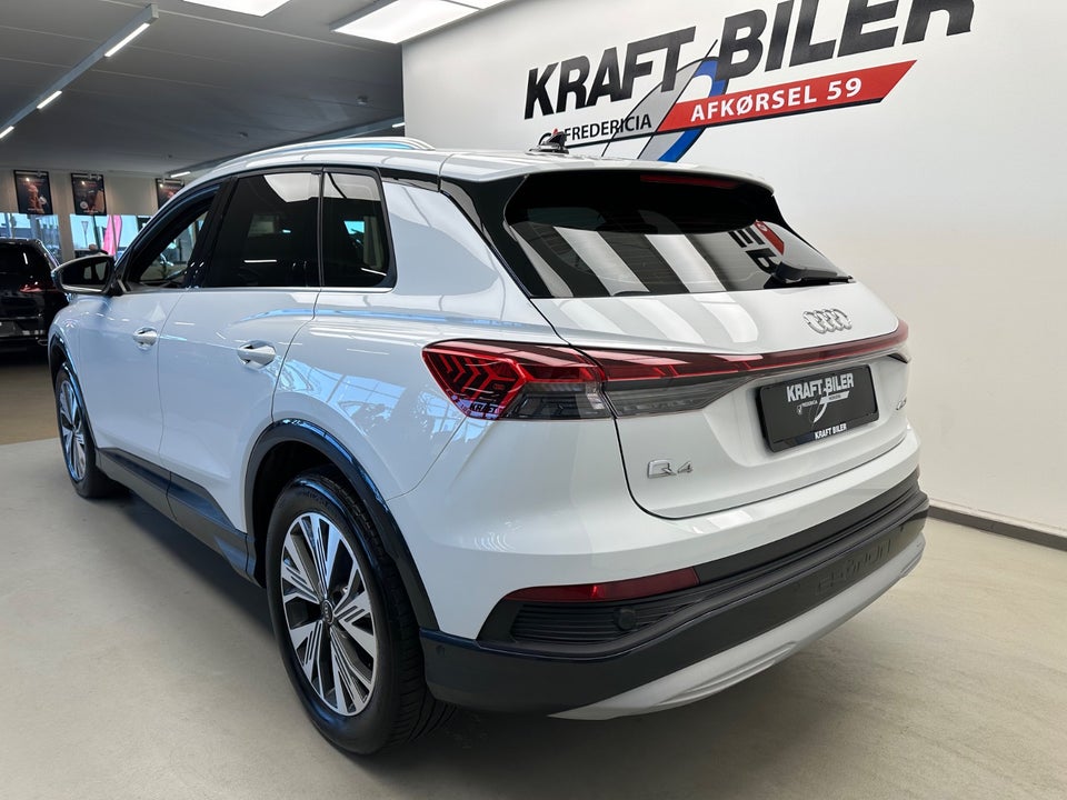 Audi Q4 e-tron 45 Progress 5d